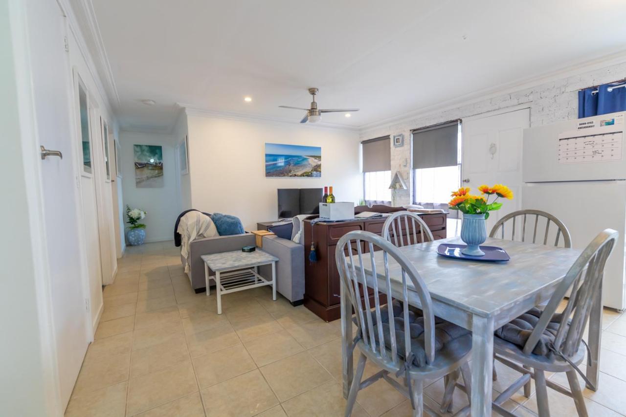 Shabby Chic Shack - 2 Bedroom Beach Cottage Yanchep Exterior foto